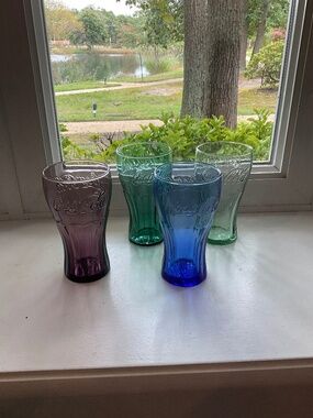 EUC Set of 4 Libbey Coca Cola Color Glasses